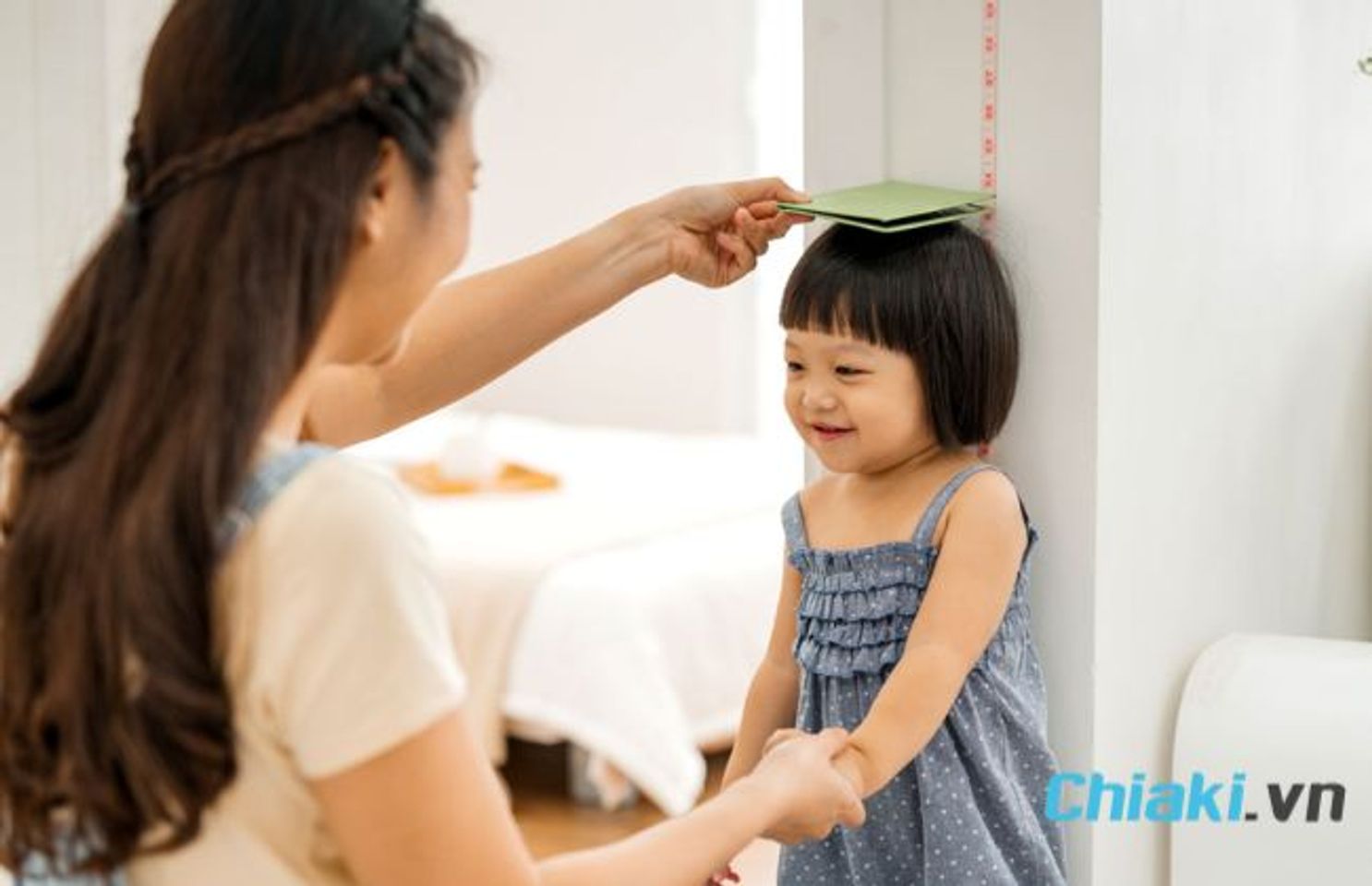 C&aacute;c yếu tố ảnh hưởng đến bảng chiều cao c&acirc;n nặng của b&eacute; g&aacute;i