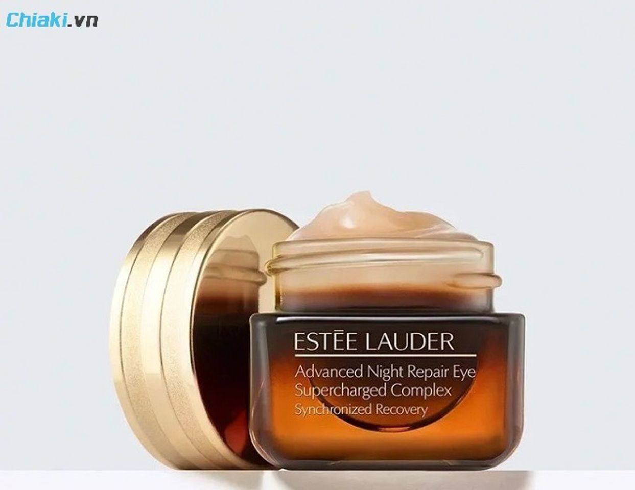 Gi&aacute; của kem mắt Est&eacute;e Lauder 15ml dao động từ khoảng 790.000 đến 2.610.000đ
