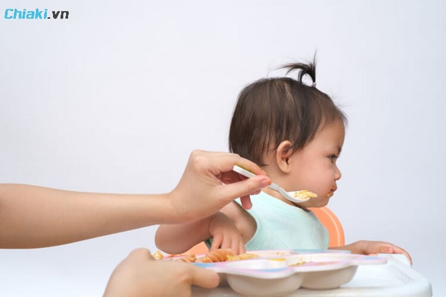Khi b&eacute; c&oacute; dấu hiệu biếng ăn, k&eacute;m ăn, chậm tăng c&acirc;n c&oacute; thể bổ sung kẽm