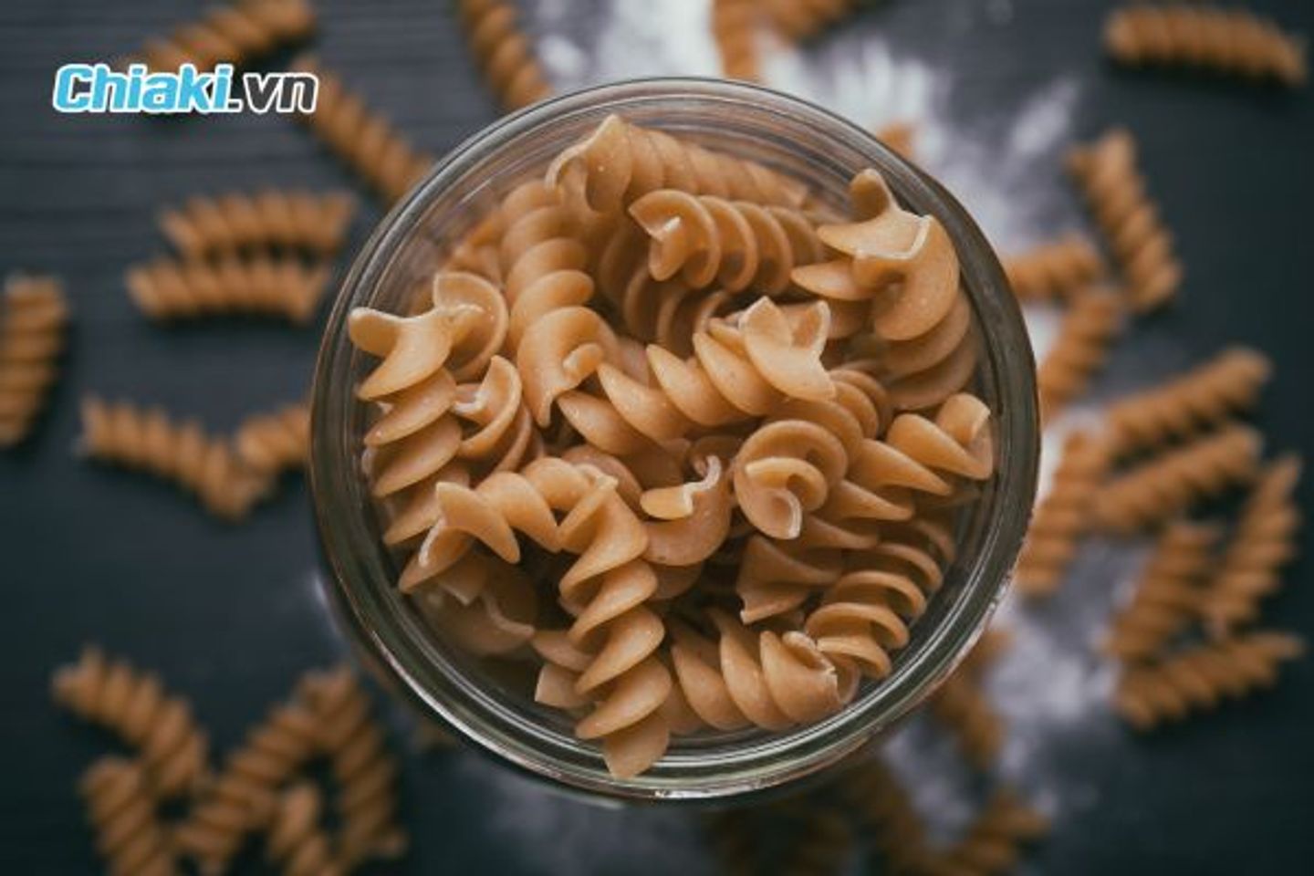 M&igrave; ống nguy&ecirc;n c&aacute;m l&agrave; lựa chọn carbohydrate l&agrave;nh mạnh cho người tập luyện v&agrave; ăn uống c&acirc;n bằng
