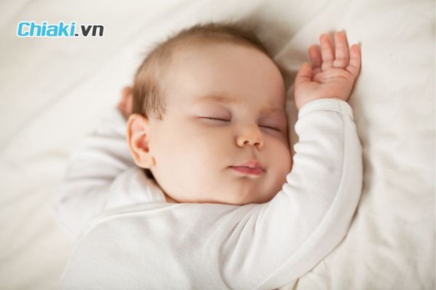 Ngủ đủ v&agrave; s&acirc;u giấc gi&uacute;p k&iacute;ch th&iacute;ch hormone tăng trưởng ở trẻ