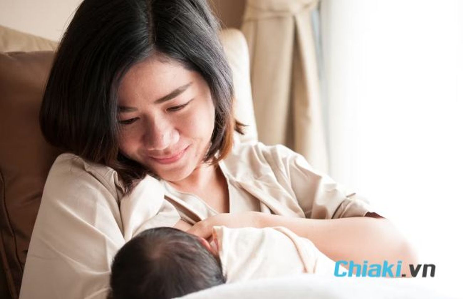 Tại sao mẹ sau sinh cần bổ sung sắt v&agrave; canxi