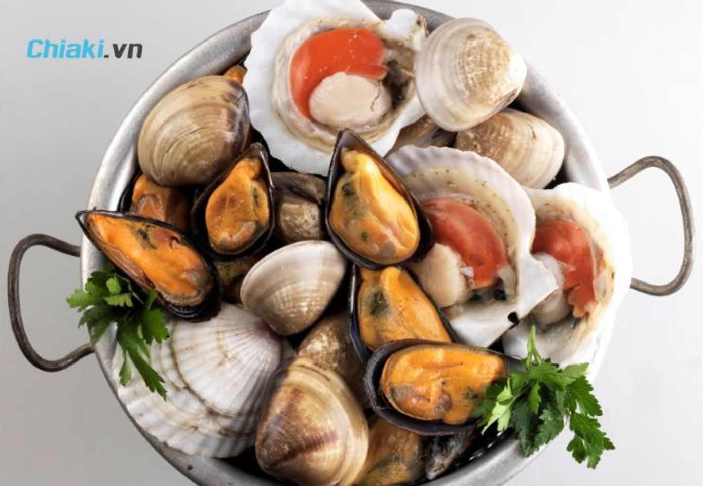 Hải sản bổ sung kẽm cho nam giới gi&uacute;p tăng cường tinh binh