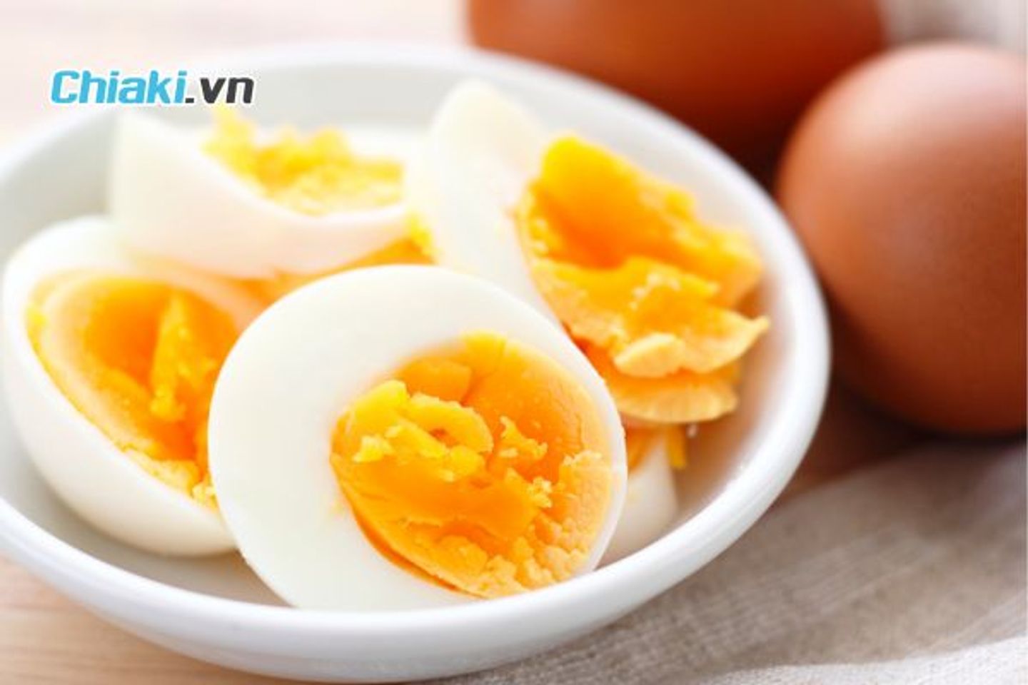 L&ograve;ng đỏ trứng nguồn vitamin B7 (Biotin) tự nhi&ecirc;n dồi d&agrave;o