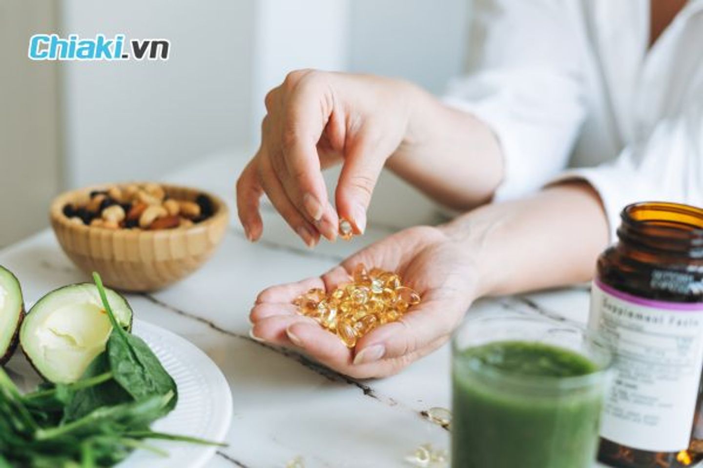 Uống qu&aacute; nhiều dầu c&aacute; (omega3) c&oacute; hại kh&ocirc;ng?