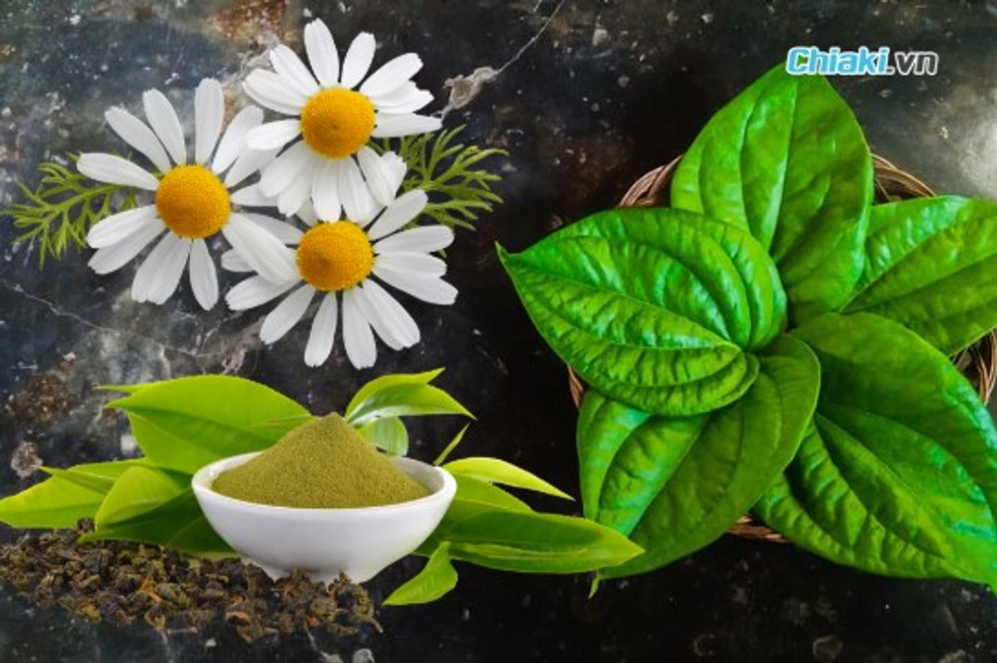 Ưu ti&ecirc;n chọn dung dịch vệ sinh c&oacute; th&agrave;nh phần l&agrave;nh t&iacute;nh, tự nhi&ecirc;n