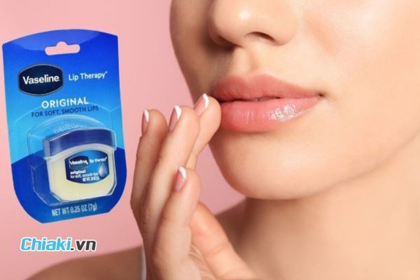 Dưỡng ẩm s&acirc;u, giữ cho m&ocirc;i lu&ocirc;n mềm mại suốt cả ng&agrave;y.