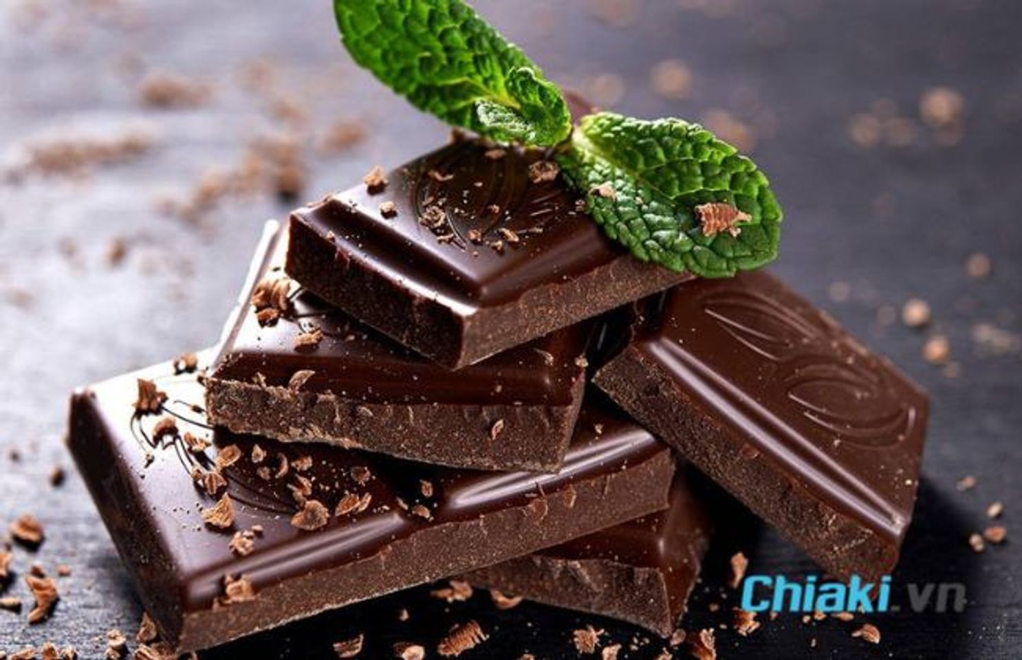Ăn socola đen gi&uacute;p điều h&ograve;a kinh nguyệt