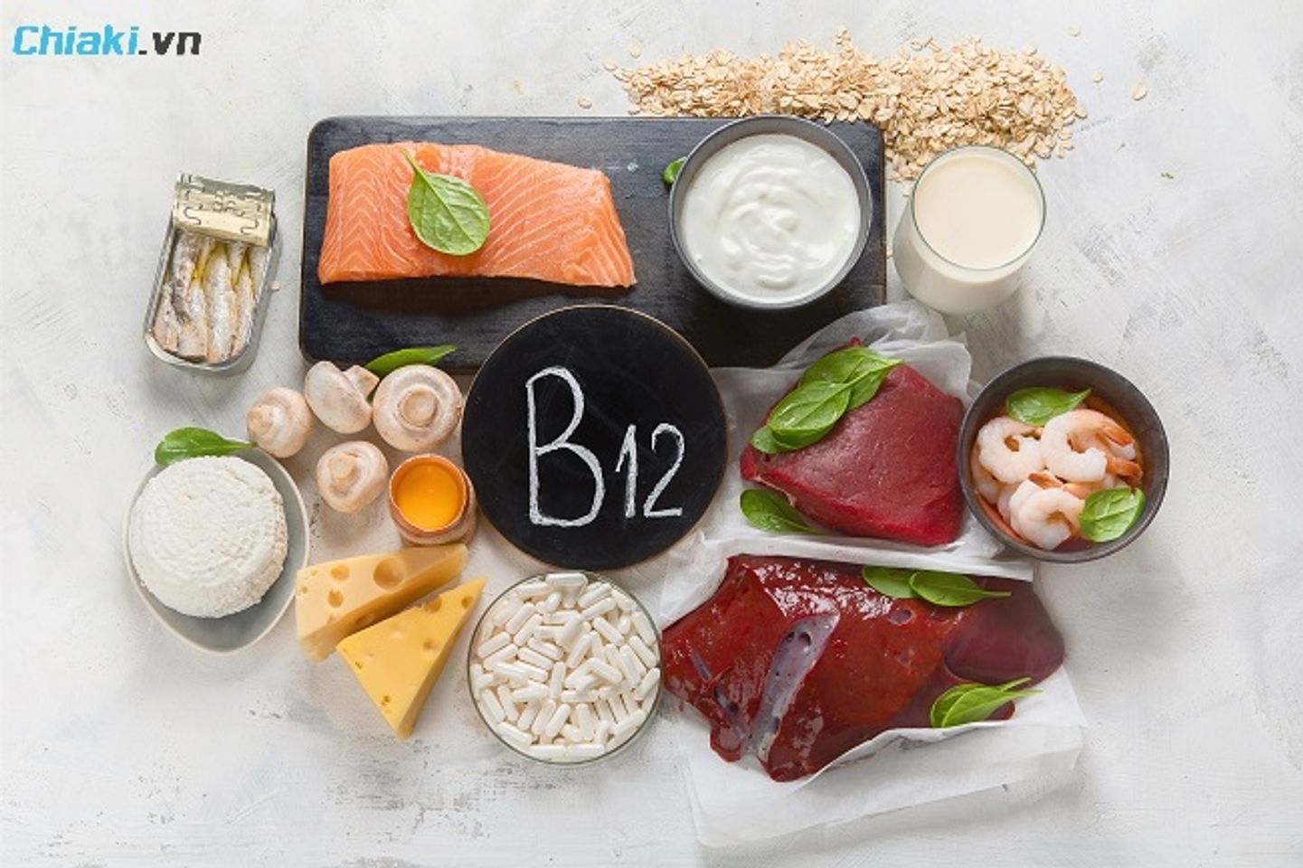 Thiếu vitamin B12 g&acirc;y cảm gi&aacute;c t&ecirc; b&igrave;, ngứa ran ở ch&acirc;n, tay, mệt mỏi