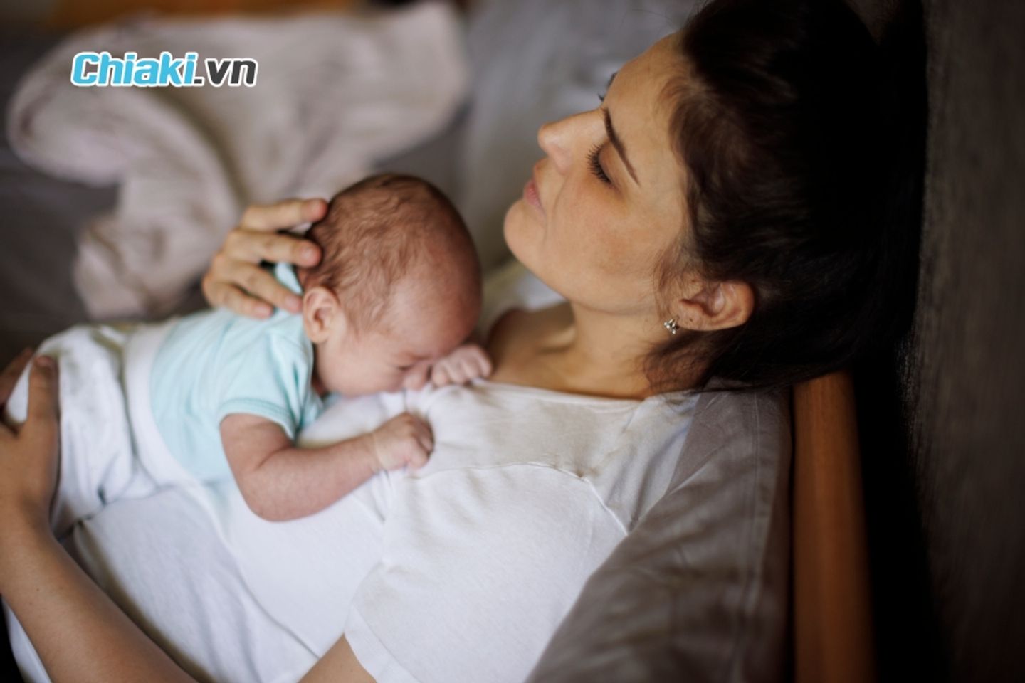 Thay đổi nội tiết tố nguy&ecirc;n nh&acirc;n thường gặp g&acirc;y t&aacute;o b&oacute;n ở mẹ sau sinh