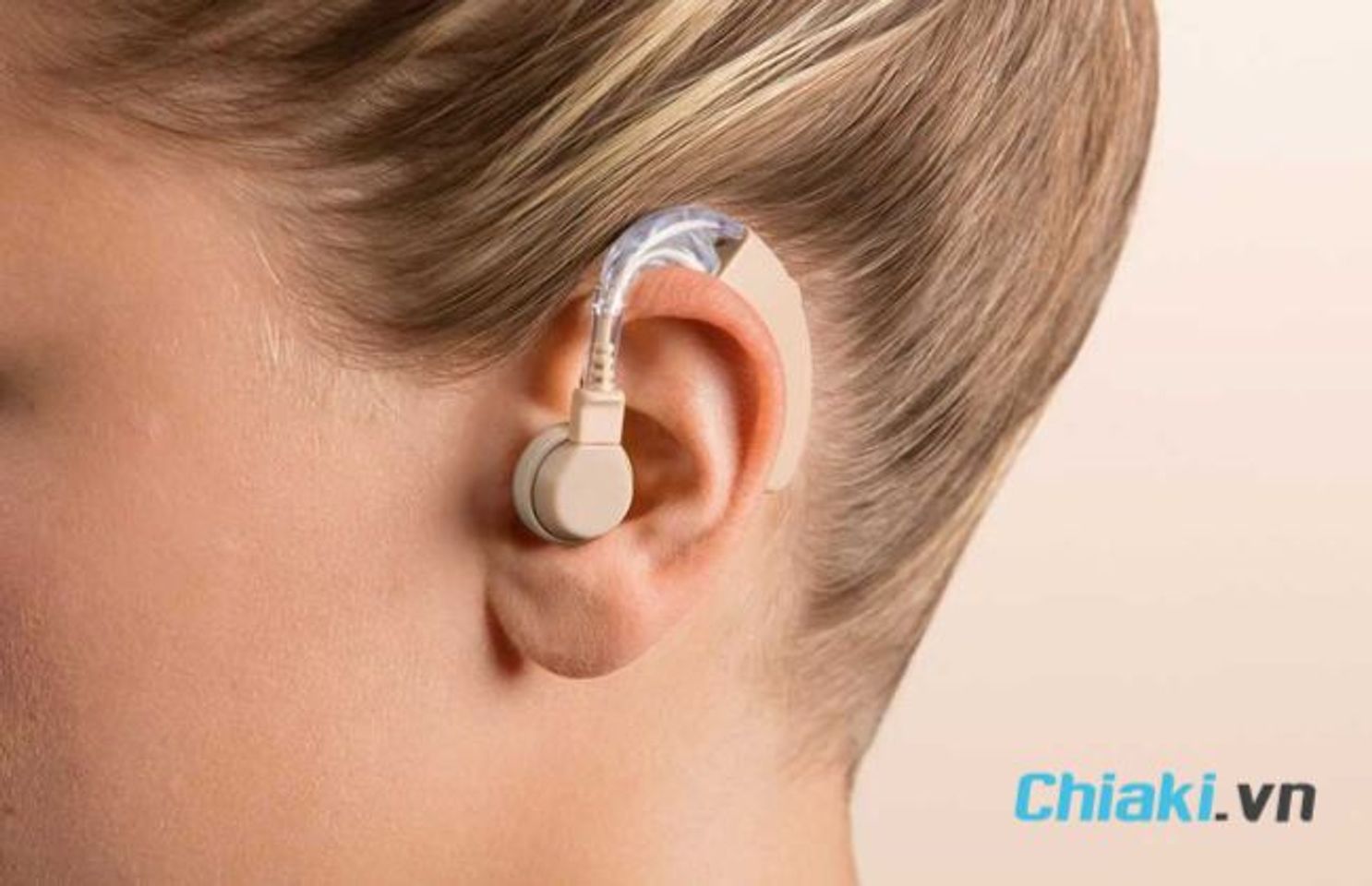 ti&ecirc;u ch&iacute; lựa chọn m&aacute;y trợ th&iacute;nh cho người l&atilde;ng tai