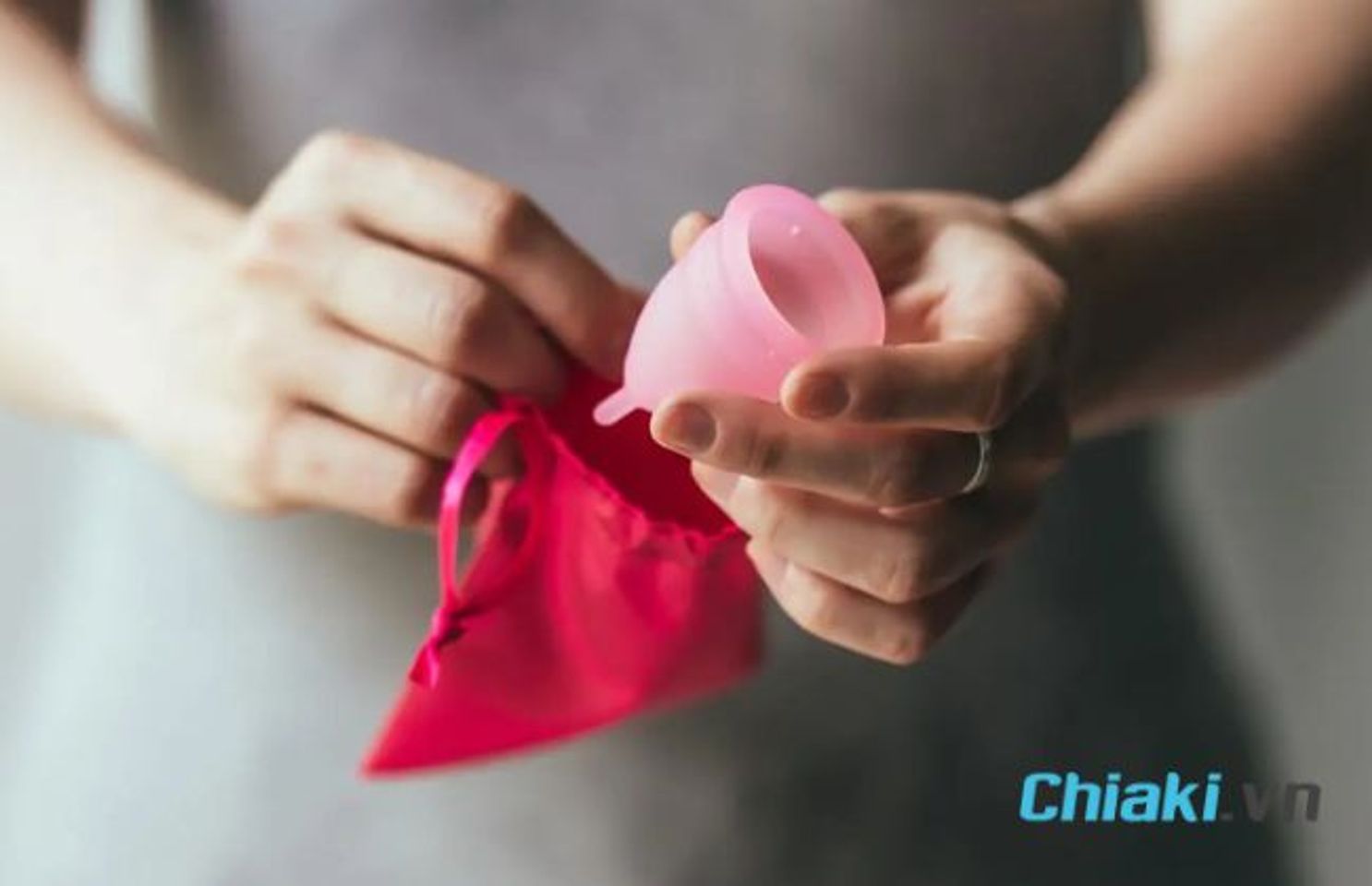 Lưu &yacute; khi d&ugrave;ng cốc nguyệt san khi đi ngủ