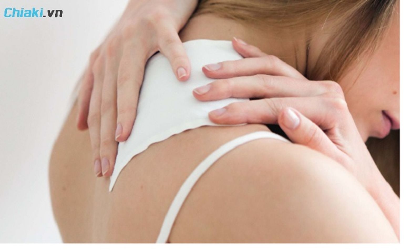 Kh&ocirc;ng để miếng d&aacute;n qua đ&ecirc;m hoặc sử dụng li&ecirc;n tục nhiều ng&agrave;y