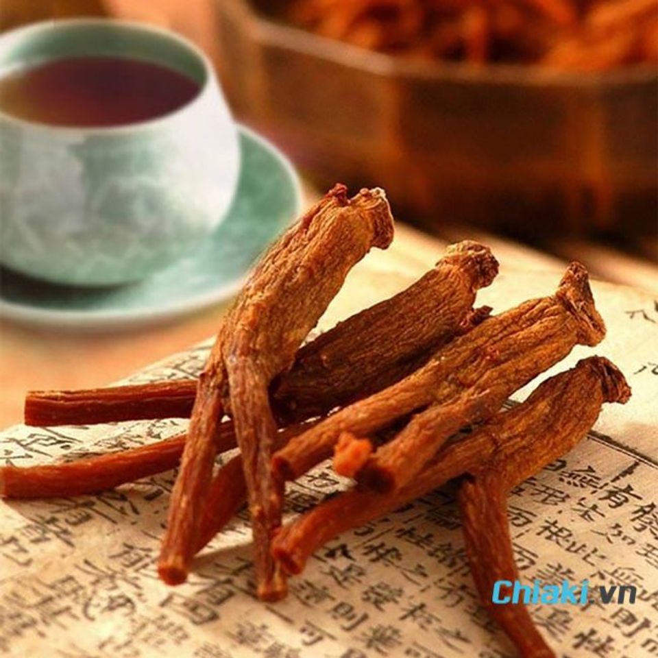 Người cao huyết &aacute;p c&oacute; uống được hồng s&acirc;m kh&ocirc;ng