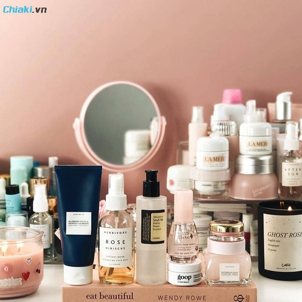 Đồ skincare/ dưỡng da cao cấp l&agrave; m&oacute;n qu&agrave; được c&aacute;c bạn g&aacute;i đều y&ecirc;u th&iacute;ch