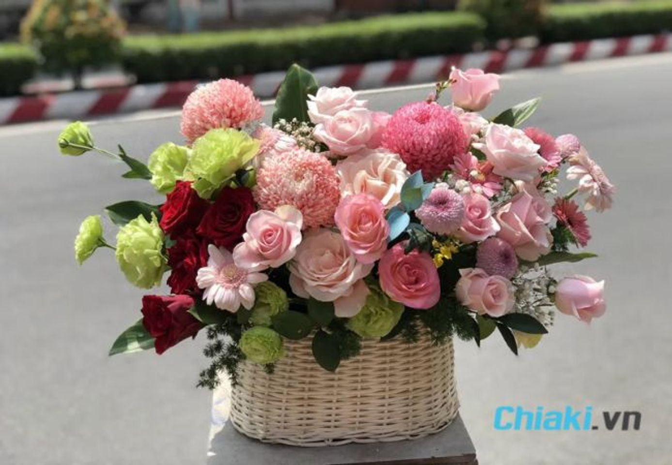 Qu&agrave; sinh nhật cho bạn g&aacute;i - Hoa tươi