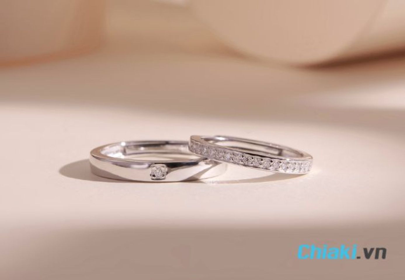Qu&agrave; sinh nhật cho bạn g&aacute;i - Nhẫn đ&ocirc;i