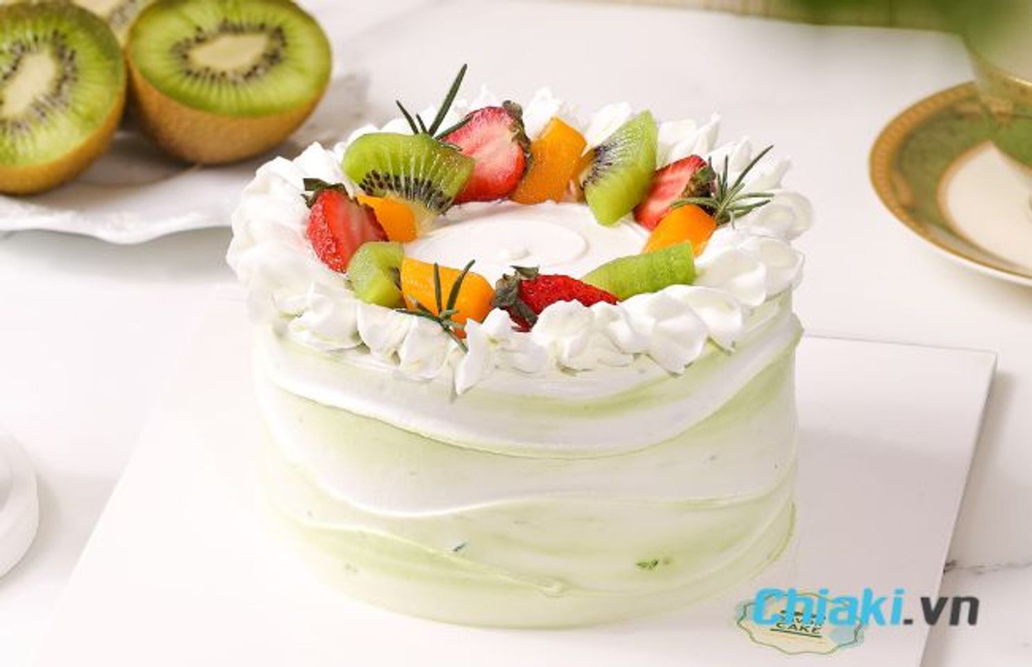 Qu&agrave; sinh nhật cho nữ - B&aacute;nh kem