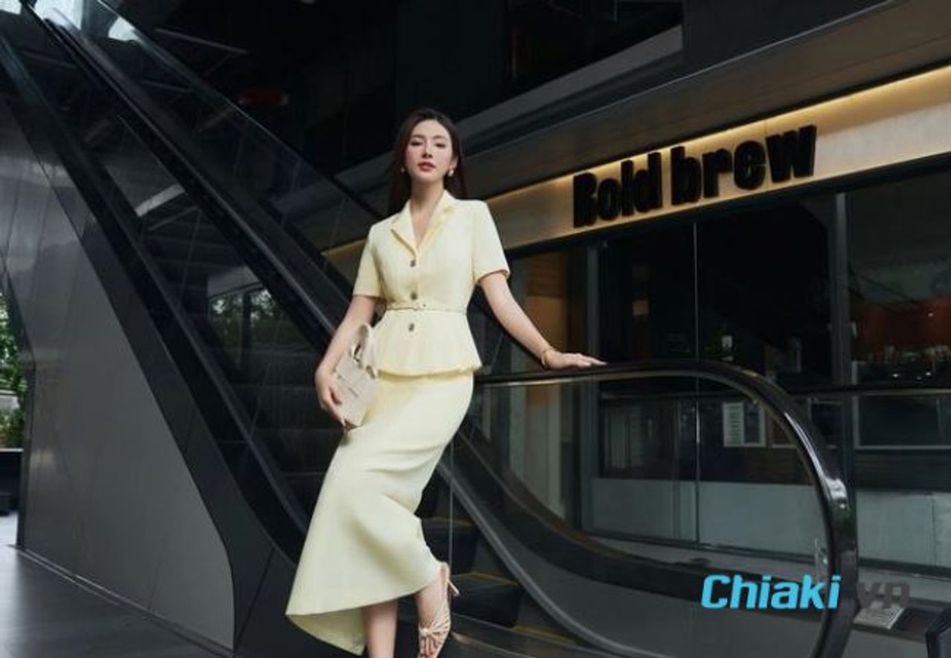 Qu&agrave; tặng sinh nhật cho chị g&aacute;i - V&aacute;y &aacute;o