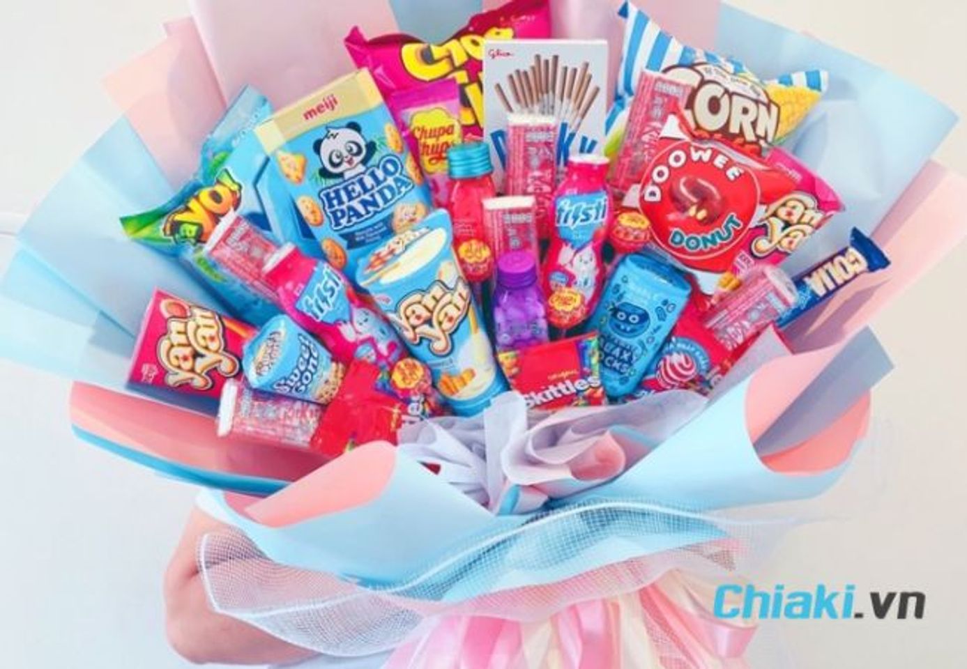 Qu&agrave; tặng sinh nhật cho em g&aacute;i - B&oacute; hoa đồ ăn vặt