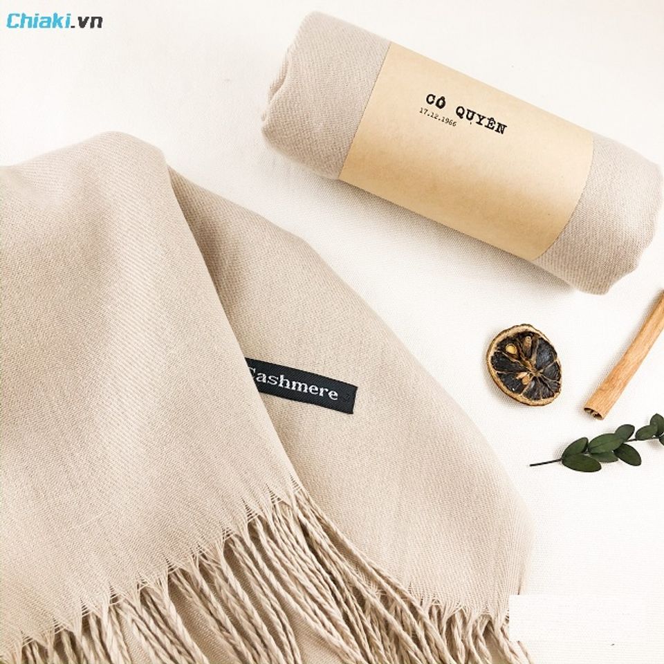 Khăn qu&agrave;ng cổ kh&ocirc;ng chỉ mang tới &yacute; nghĩa lớn m&agrave; c&ograve;n mang tới sự ấm &aacute;p cả về thể chất lẫn tinh thần