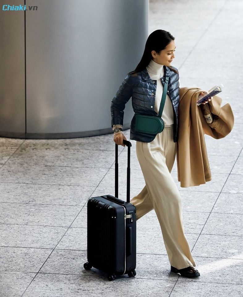 Vali du lịch cao cấp tượng trưng cho sự khởi đầu h&agrave;nh tr&igrave;nh mới, lu&ocirc;n thuận lợi v&agrave; may mắn.