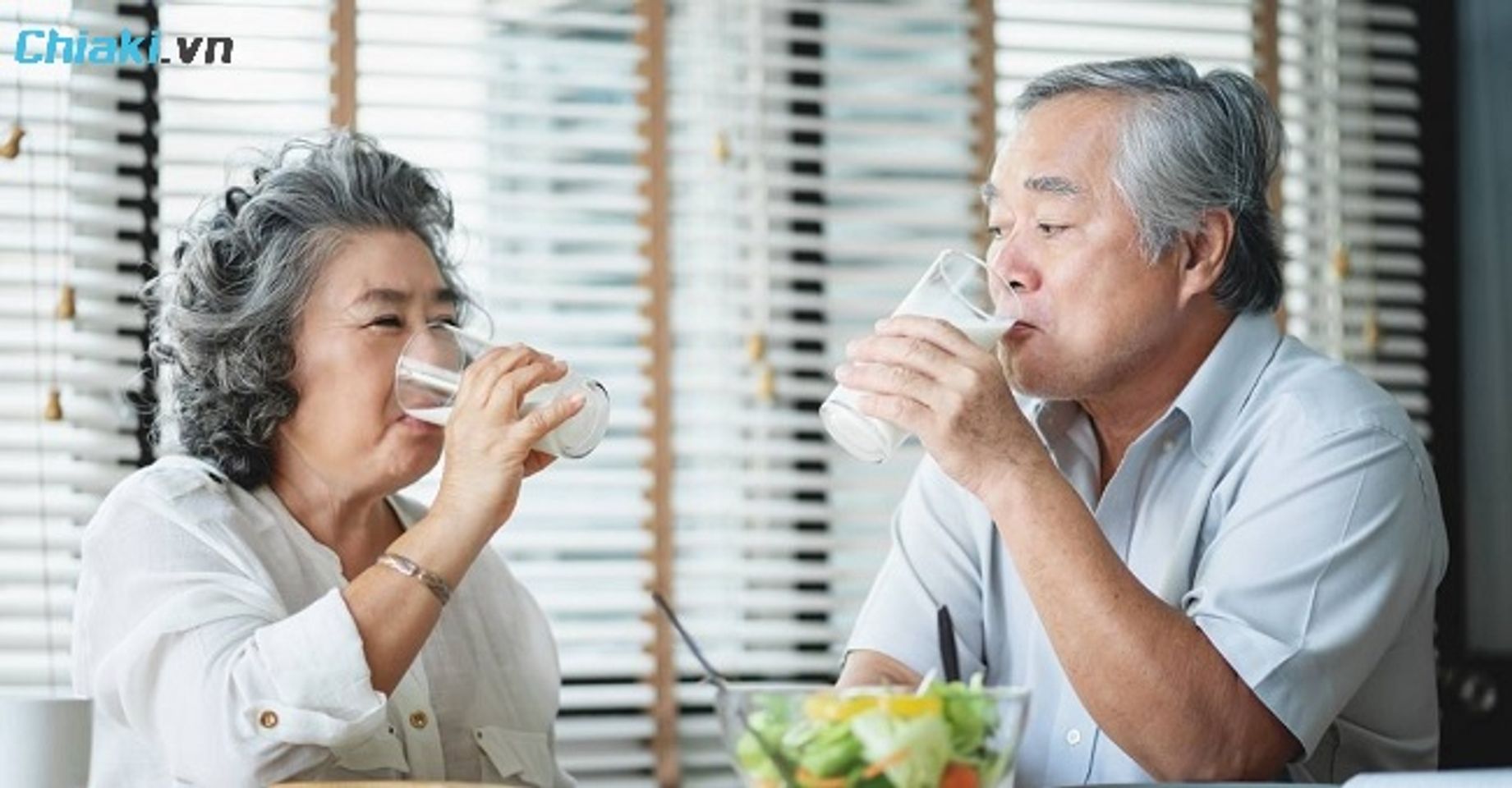 Sữa bột dinh dưỡng cho người cao tuổi l&agrave; nguồn bổ sung dưỡng chất tuyệt vời cho người gi&agrave;