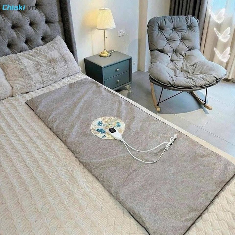 Chăn nhiệt ngải cứu giảm đau lưng mang lại cảm gi&aacute;c ấm &aacute;p, gi&uacute;p giảm đau nhức, lưu th&ocirc;ng kh&iacute; huyết