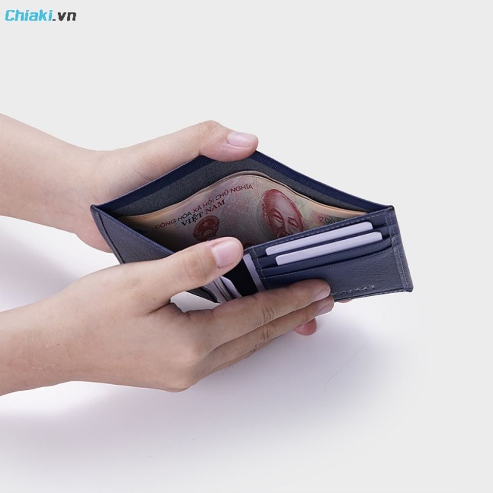 V&iacute; card mini thanh lịch l&agrave; m&oacute;n qu&agrave; Gi&aacute;ng sinh &yacute; nghĩa cho đồng nghiệp nam
