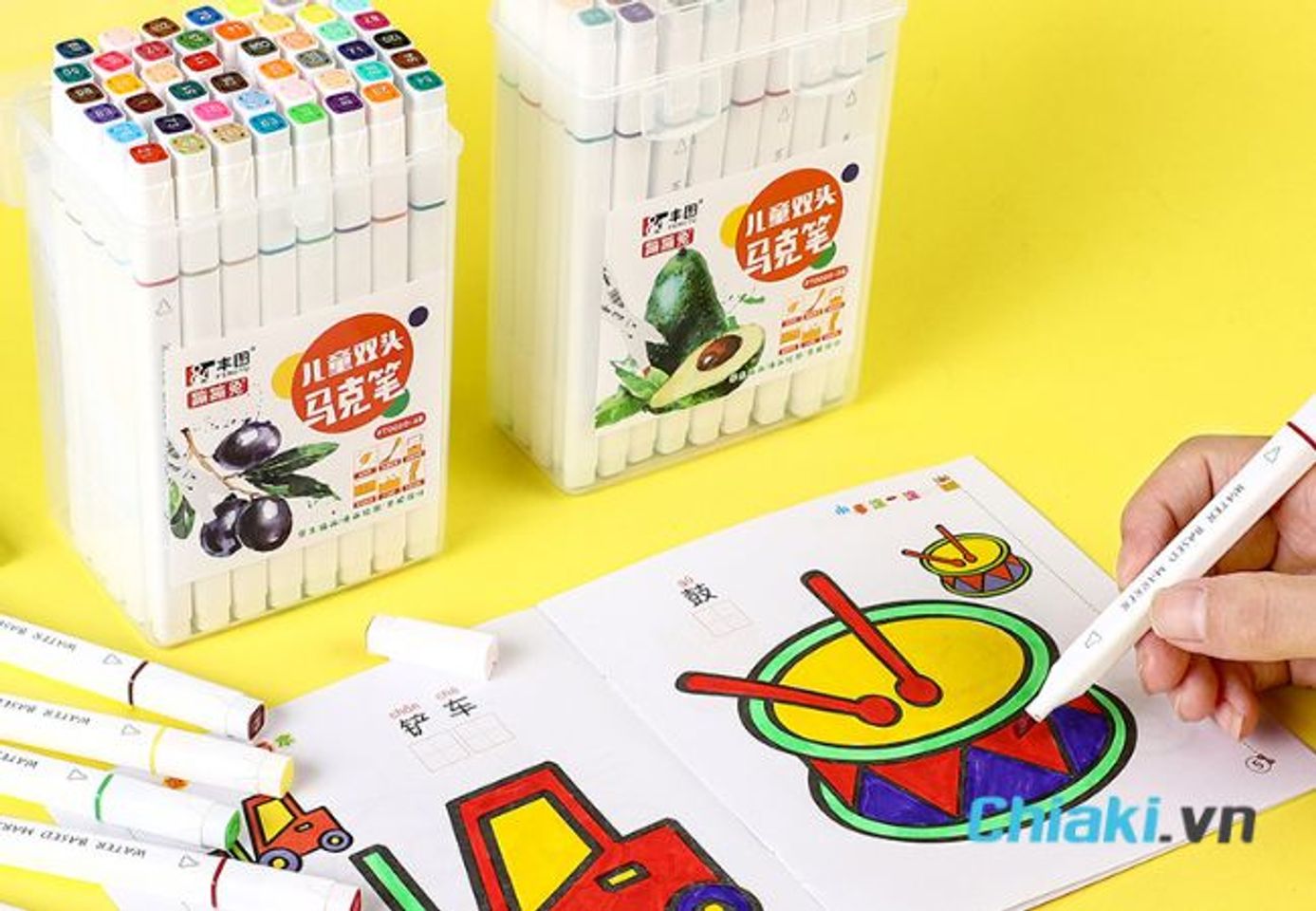 Qu&agrave; sinh nhật cho b&eacute; 4 tuổi - Đồ chơi t&ocirc; m&agrave;u