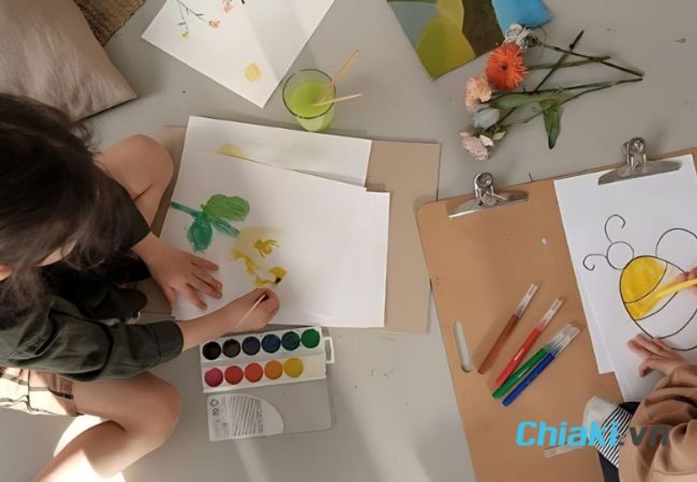 Qu&agrave; sinh nhật cho b&eacute; trai 6 tuổi - Bộ dụng cụ vẽ v&agrave; t&ocirc; m&agrave;u