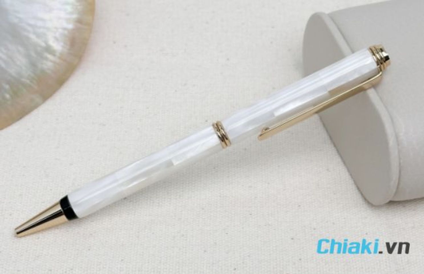 Qu&agrave; sinh nhật cho nữ dưới 100k - B&uacute;t k&yacute;