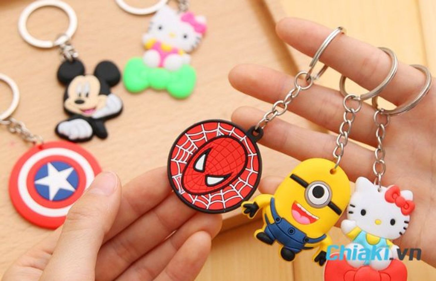 Qu&agrave; sinh nhật cho nữ dưới 100k - M&oacute;c ch&igrave;a kh&oacute;a&nbsp;
