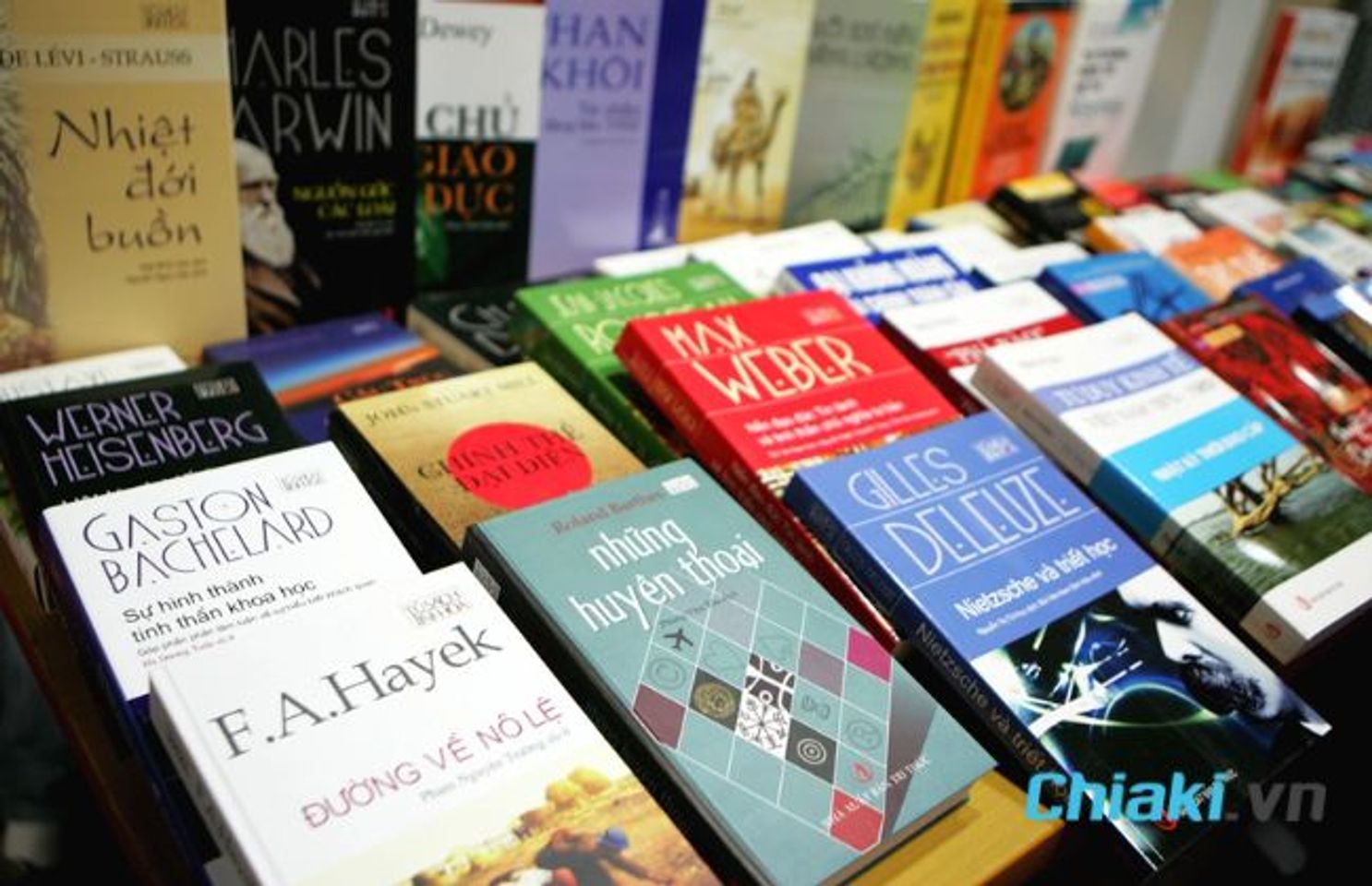 Qu&agrave; sinh nhật cho nữ dưới 100k - S&aacute;ch truyện