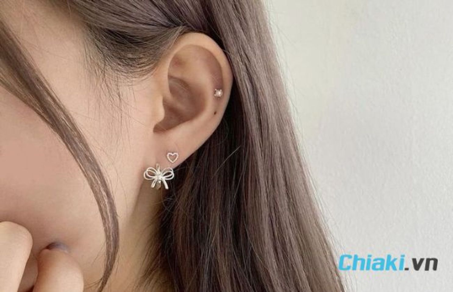 Qu&agrave; sinh nhật cho nữ dưới 50k - Hoa tai