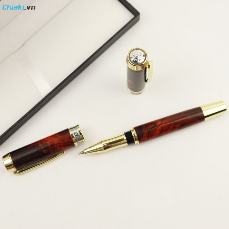 B&uacute;t k&yacute; sang trọng biểu tượng của sự th&agrave;nh đạt, chuy&ecirc;n nghiệp đối với sếp của m&igrave;nh