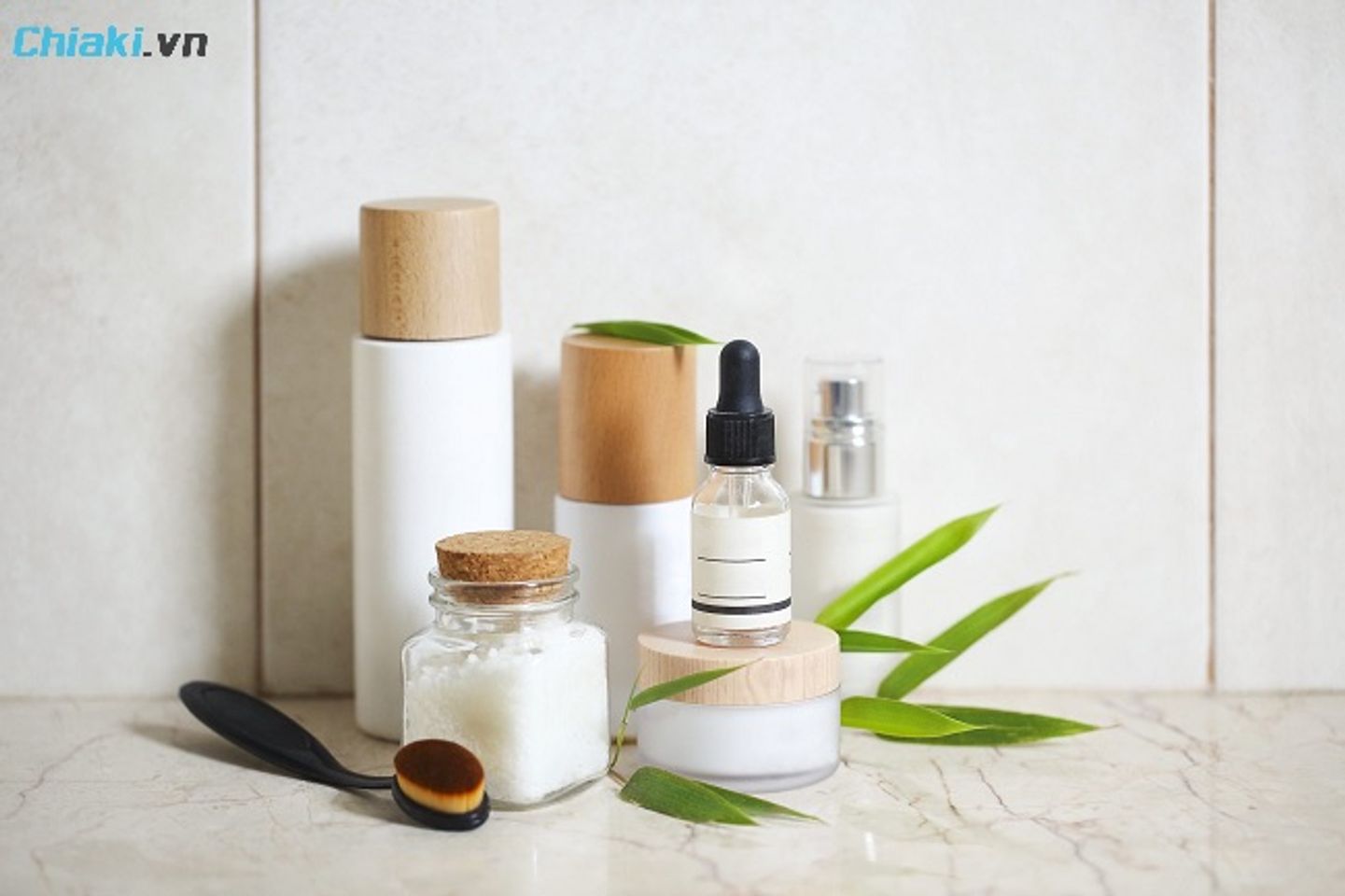 Set mỹ phẩm chăm s&oacute;c da cao cấp l&agrave; m&oacute;n qu&agrave; sang trọng v&agrave; thiết thực với phụ nữ