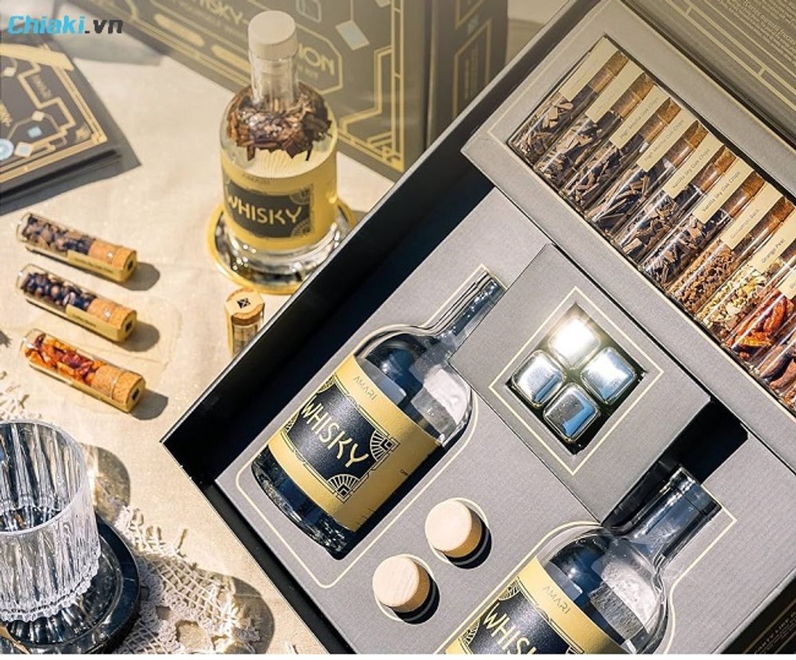 Set rượu whisky phi&ecirc;n bản giới hạn mang lại sự sang trọng, thể hiện sự tinh tế của m&oacute;n qu&agrave;.&nbsp;