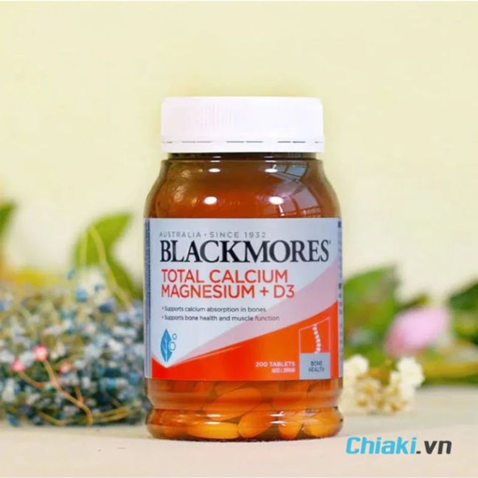 Thuốc bổ xương khớp cho người gi&agrave; Blackmores Total Calcium Magnesium + D3