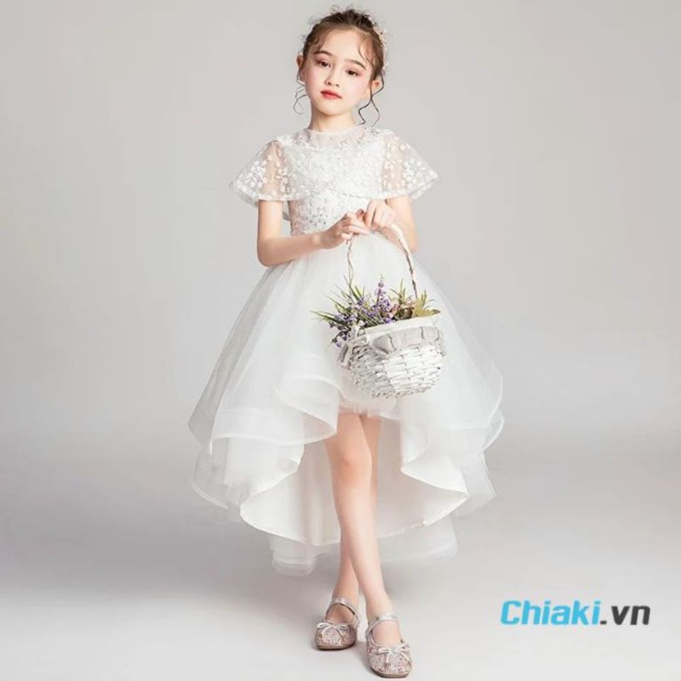 Qu&agrave; sinh nhật cho b&eacute; g&aacute;i 4 tuổi - V&aacute;y c&ocirc;ng ch&uacute;a xinh xắn