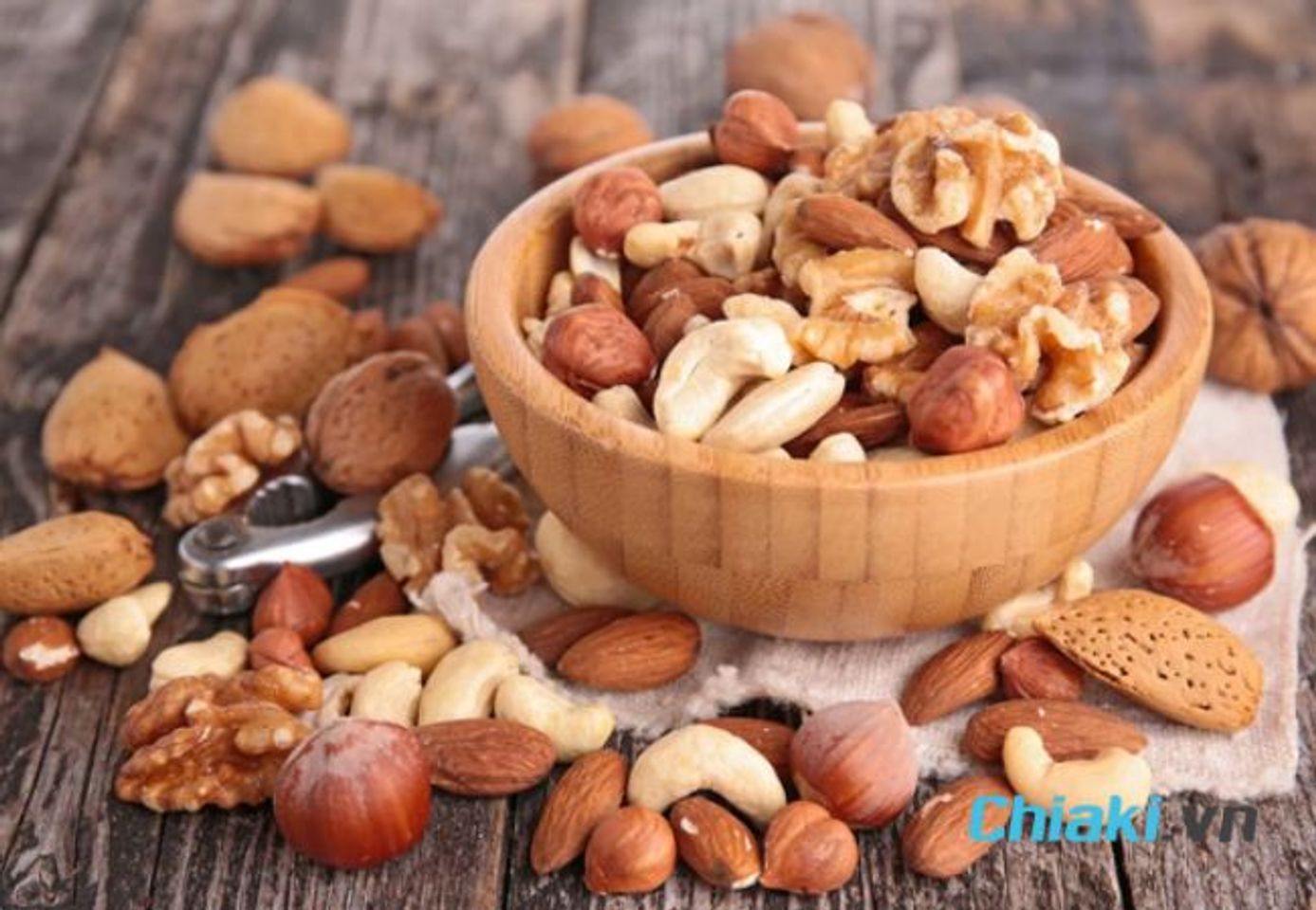 Thức ăn bổ n&atilde;o cho học sinh - C&aacute;c loại hạt