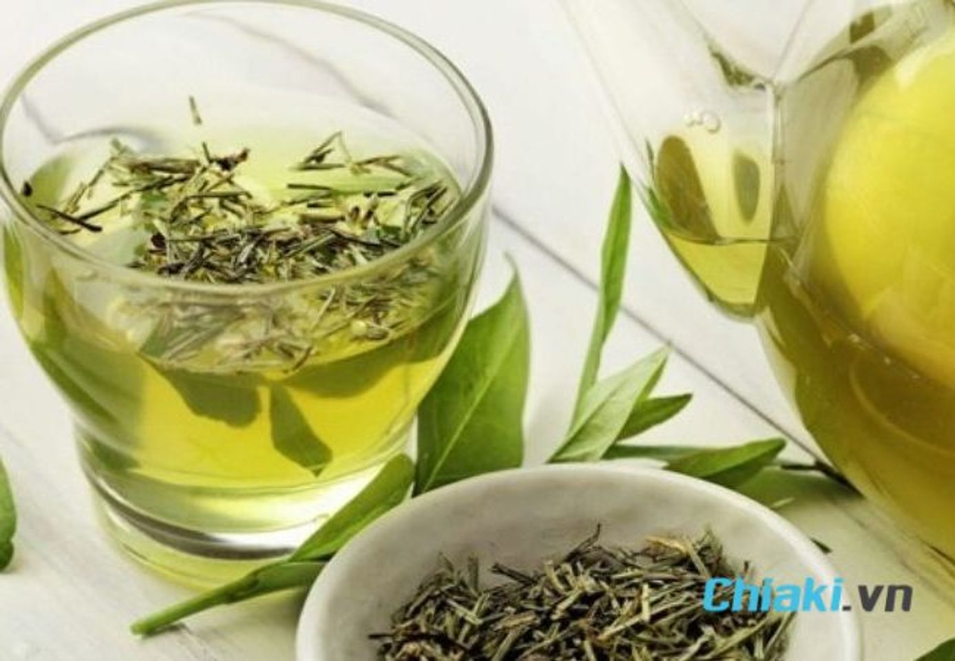 Thức ăn bổ n&atilde;o cho học sinh - Tr&agrave; xanh