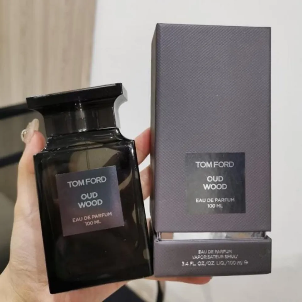 Nước hoa unisex Tom Ford Oud Wood Eau de Parfum 1