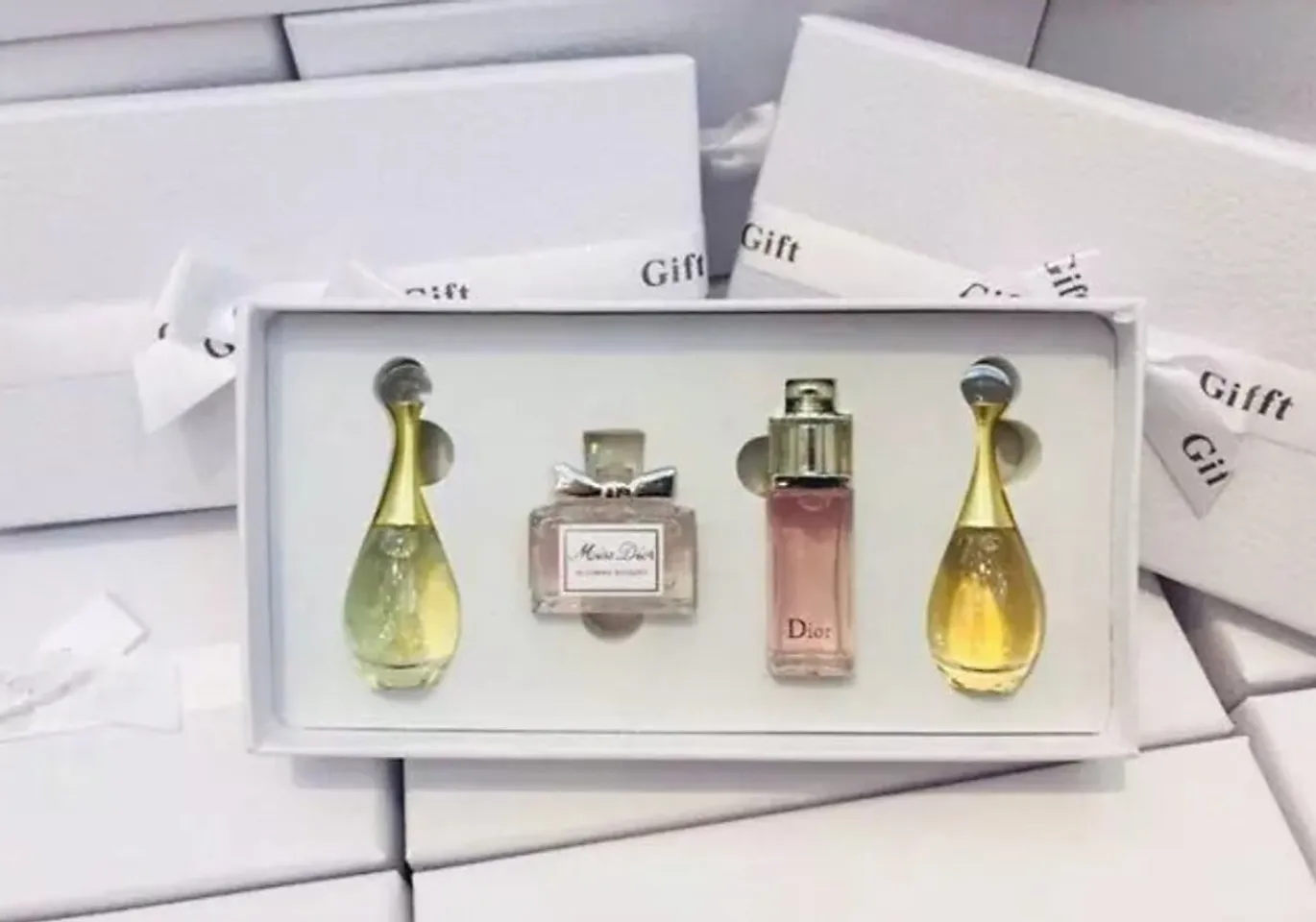 Set nước hoa mini dior 4 chai 5ml perfume 1