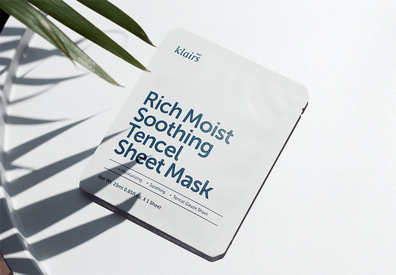 Mặt Nạ Dưỡng Ẩm, Làm Dịu Da Klairs Rich Moist Soothing Sheet Mask 25ml đã có mặt tại Chiaki.vn 