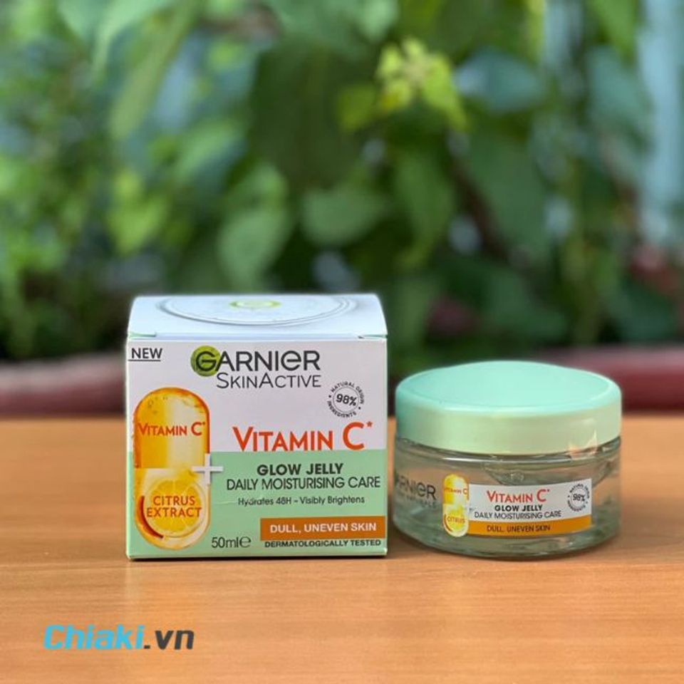 Kem dưỡng vitamin C Garnier
