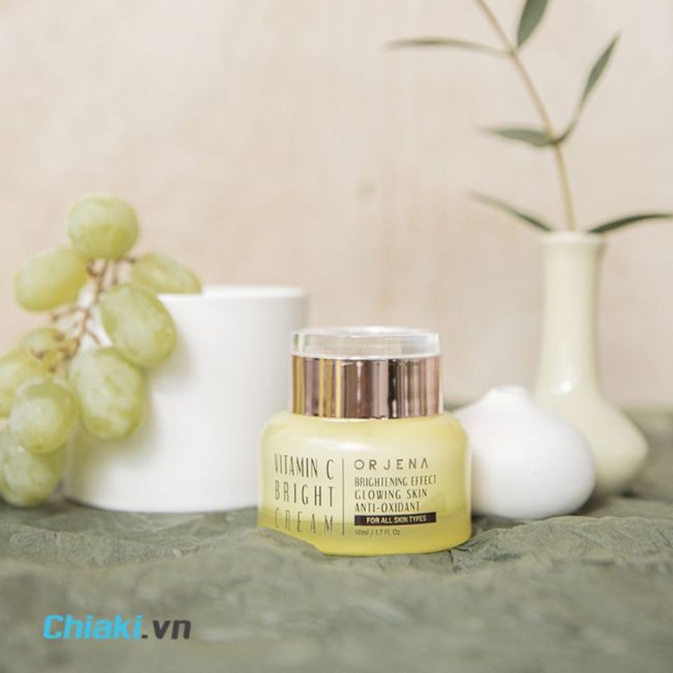 Kem vitamin C H&agrave;n Quốc Orjena