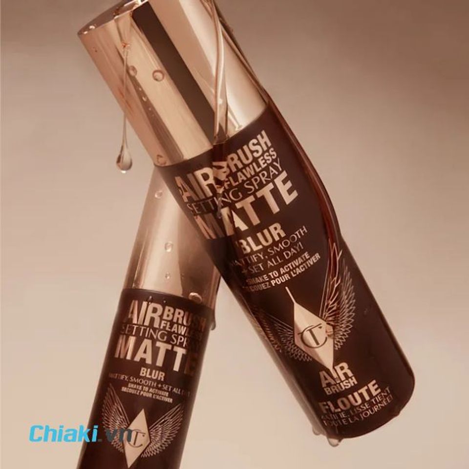 Xịt kh&oacute;a makeup cho da dầu Charlotte Tilbury