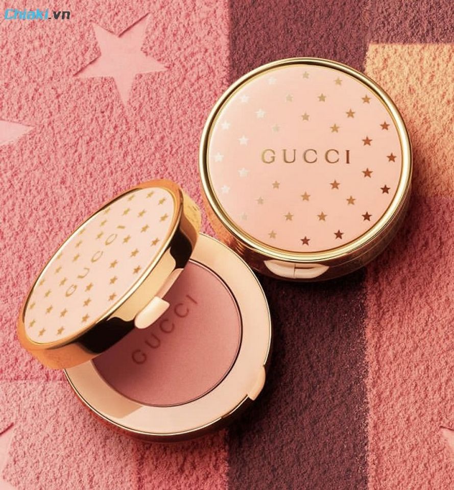 Phấn m&aacute; Gucci tạo cảm gi&aacute;c đ&ocirc;i g&ograve; m&aacute; ửng hồng tự nhi&ecirc;n như c&aacute;nh hoa vừa nở