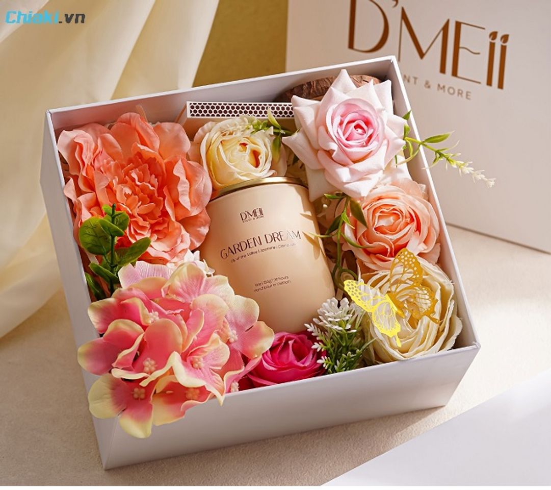 Nến thơm n&ecirc;n chọn m&ugrave;i gỗ, hoa oải hương, cam sả hoặc m&ugrave;i kẹo ngọt dễ d&ugrave;ng